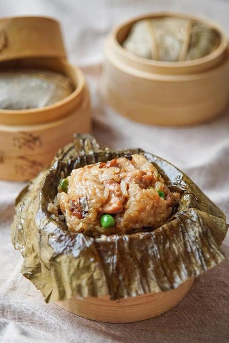 正宗重庆糯米鸡的做法视频-传统糯米鸡的做法大全?-第1张图片-后鲨美食 正宗重庆糯米鸡的做法视频-传统糯米鸡的做法大全?-第1张图片-后鲨美食