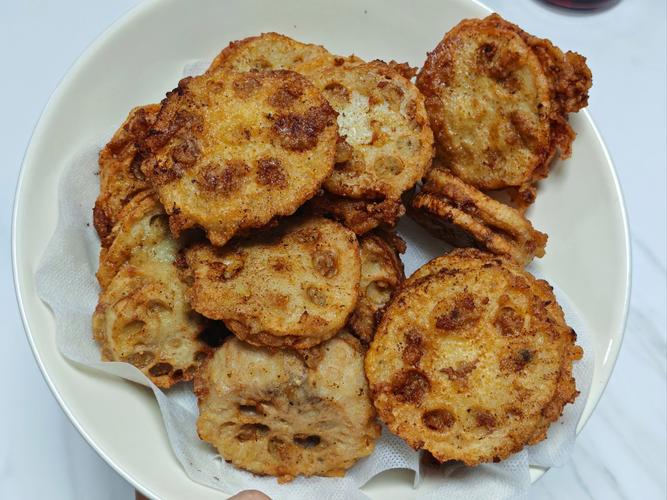 香酥藕饼的做法_香酥藕饼的做法大全-第1张图片-后鲨美食