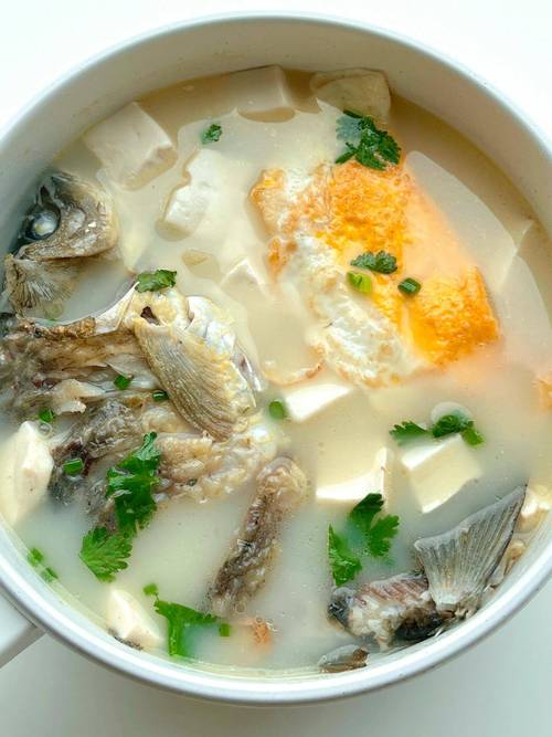 砂锅鲜鱼汤做法_砂锅鲜鱼汤做法大全-第4张图片-后鲨美食 砂锅鲜鱼汤做法_砂锅鲜鱼汤做法大全-第4张图片-后鲨美食