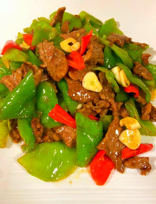 广东青椒炒牛肉片的做法-粤菜青椒炒牛肉？-第2张图片-后鲨美食