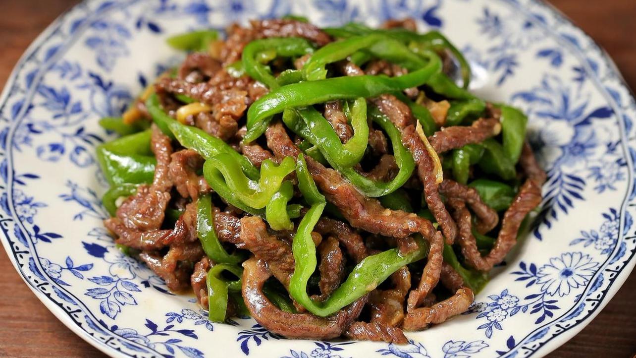 萝卜青椒炒牛肉做法-青椒萝卜炒肉怎么做?-第3张图片-后鲨美食 萝卜青椒炒牛肉做法-青椒萝卜炒肉怎么做?-第3张图片-后鲨美食