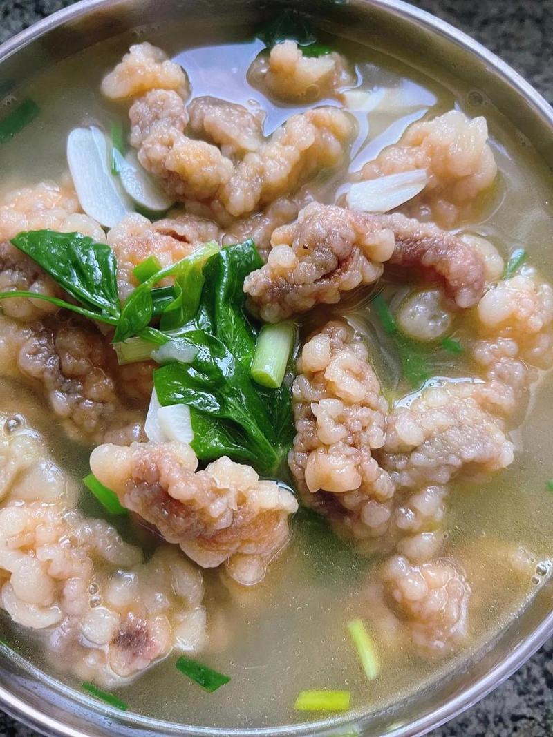 红薯酥肉汤做法,红薯粉做酥肉-第2张图片-后鲨美食 红薯酥肉汤做法,红薯粉做酥肉-第2张图片-后鲨美食