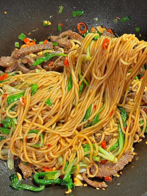粉丝青椒炒牛肉做法-牛肉粉丝青菜的做法窍门？