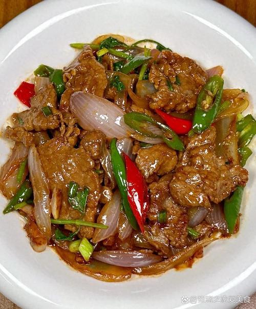 洋葱青椒牛肉做法炒_洋葱青椒炒牛肉怎么炒-第2张图片-后鲨美食 洋葱青椒牛肉做法炒_洋葱青椒炒牛肉怎么炒-第2张图片-后鲨美食